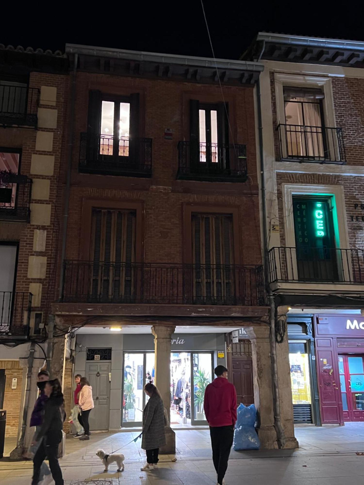 Sonar En La Plaza Cervantes 3 Alcalá de Henares Buitenkant foto